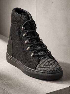 NWT Cobra Society Designer Leather & Wool Black Lace Up High Tops - Size 6